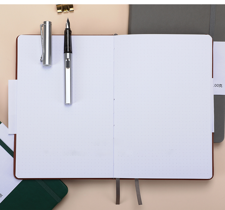 Carnet A5 à couverture rigide  - Notebook Dotted A5 avis et prix